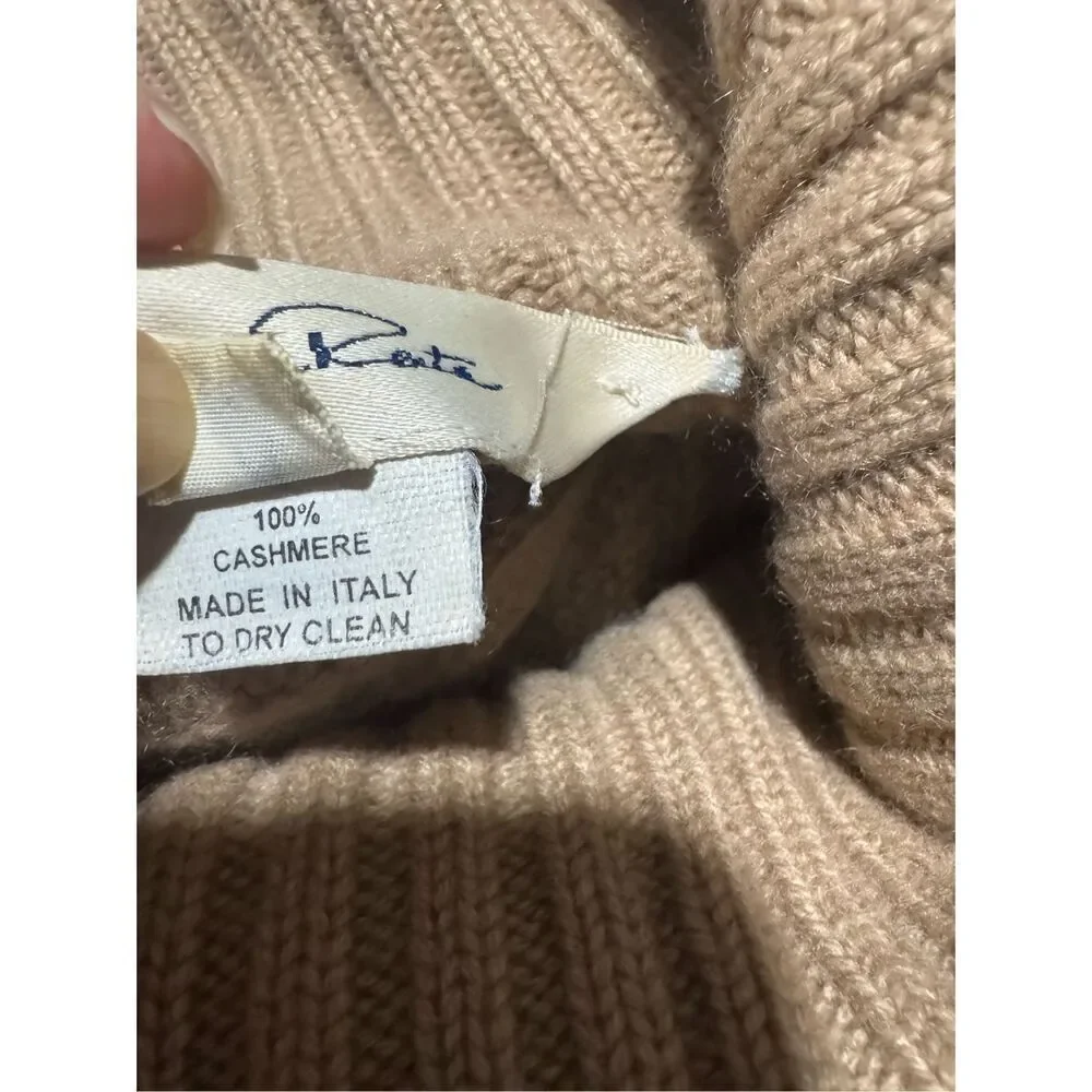 Oscar De La Renta 109% cashmere thick sweater M